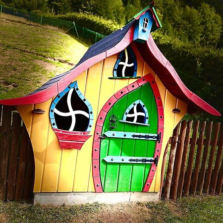 Apartments Ve Dvore Velké Karlovice エクステリア 写真