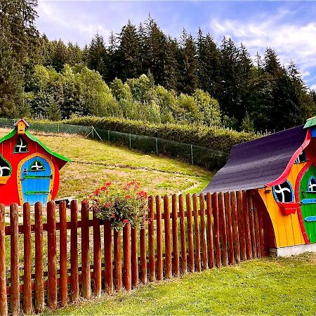 Apartments Ve Dvore Velké Karlovice エクステリア 写真